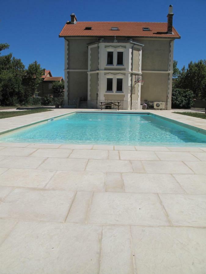 Maebrilu Camargue Provence Bed & Breakfast Salin-de-Giraud Exterior photo